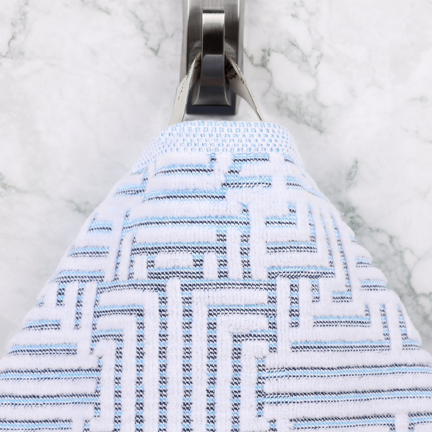 Superior Jasper Cotton Modern Jacquard Soft 3 Piece Bathroom Towel Set