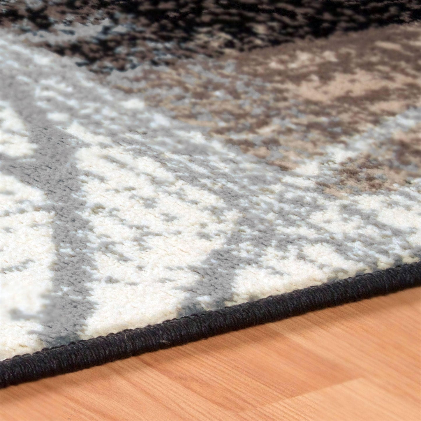 Superior Pastiche Contemporary Floral Patchwork Indoor Runner or Area Rug