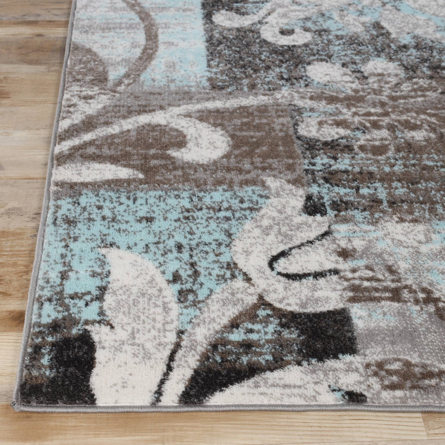 Superior Pastiche Contemporary Floral Patchwork Indoor Runner or Area Rug