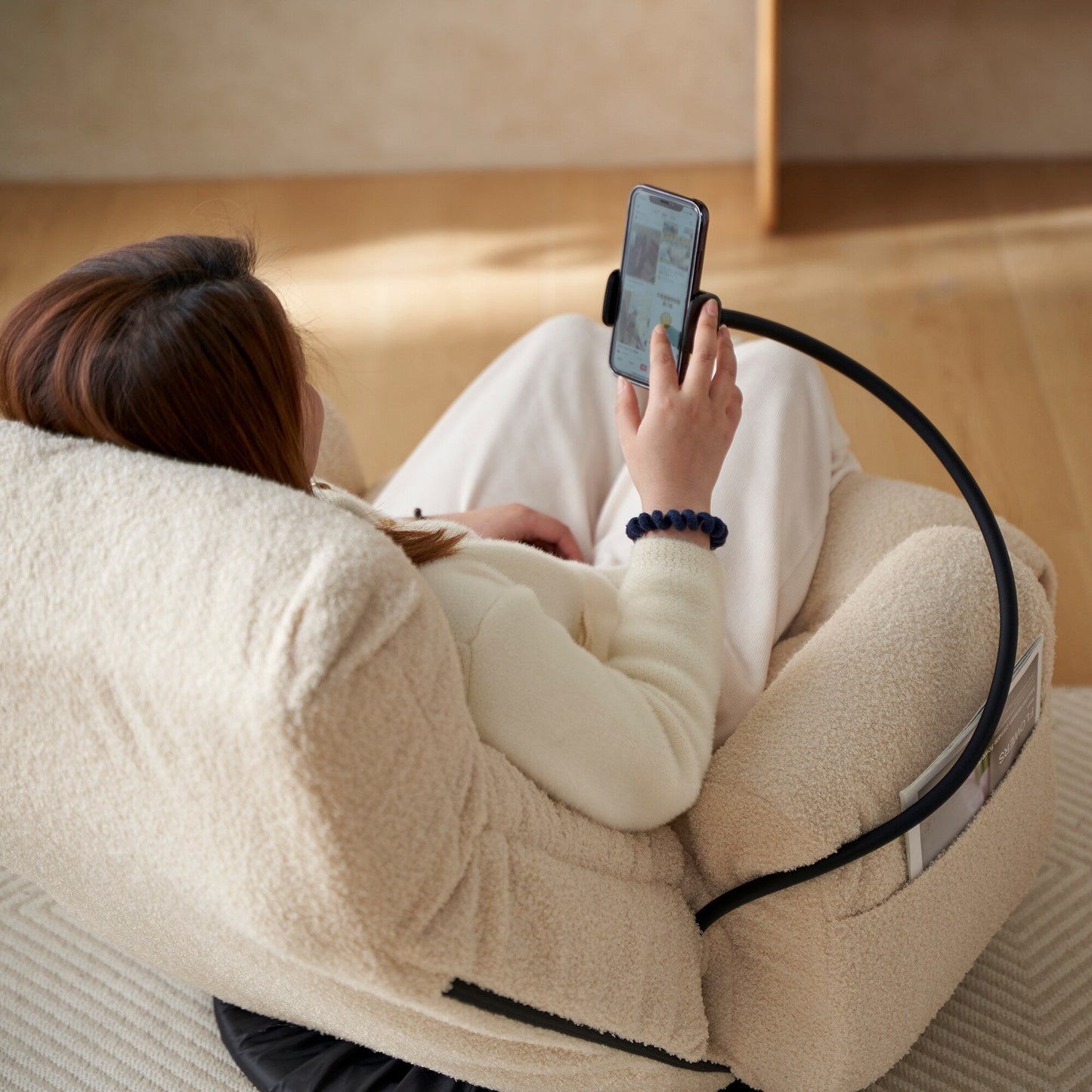 Fauteuil inclinable manuel pivotant à 360° avec support pour téléphone portable, appui-tête et dossier réglables