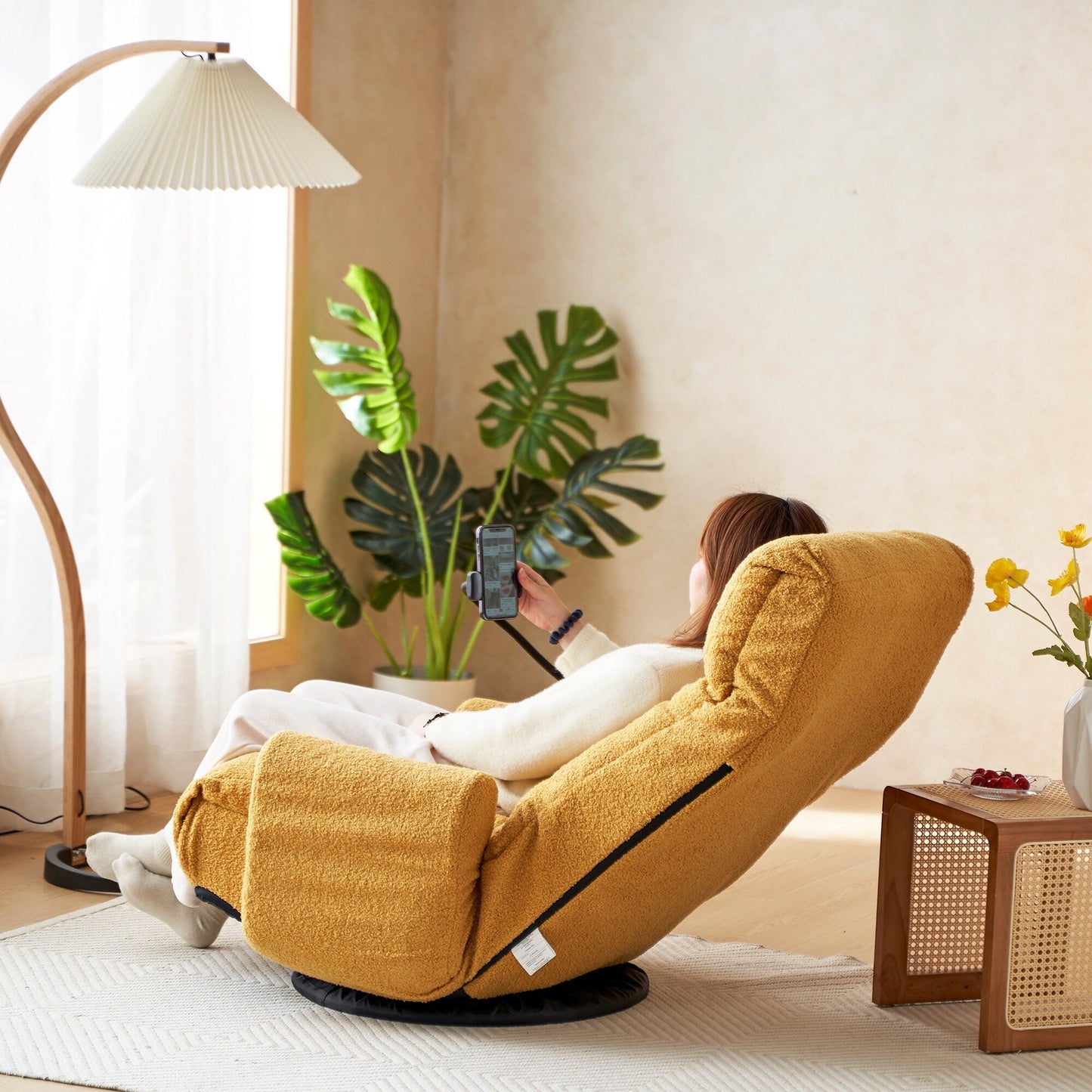 Fauteuil inclinable manuel pivotant à 360° avec support pour téléphone portable, appui-tête et dossier réglables