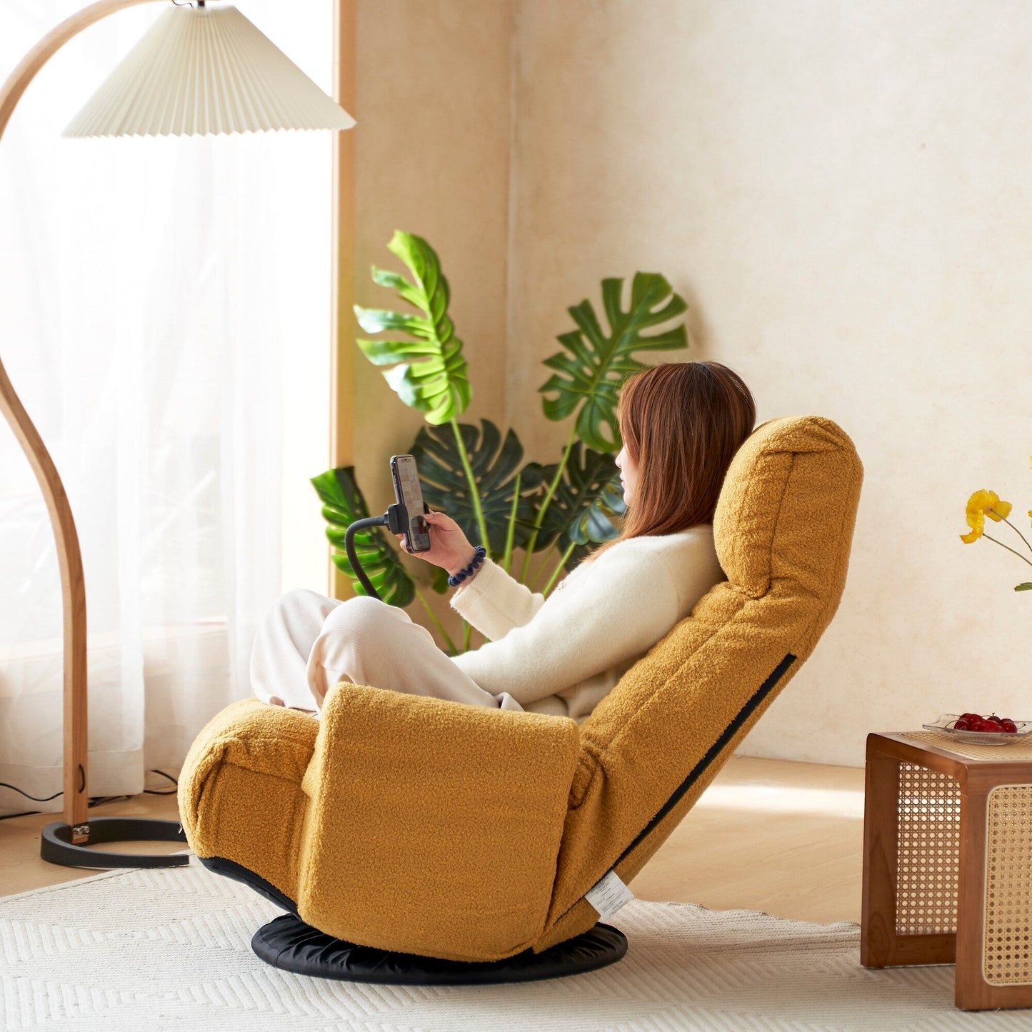 Fauteuil inclinable manuel pivotant à 360° avec support pour téléphone portable, appui-tête et dossier réglables