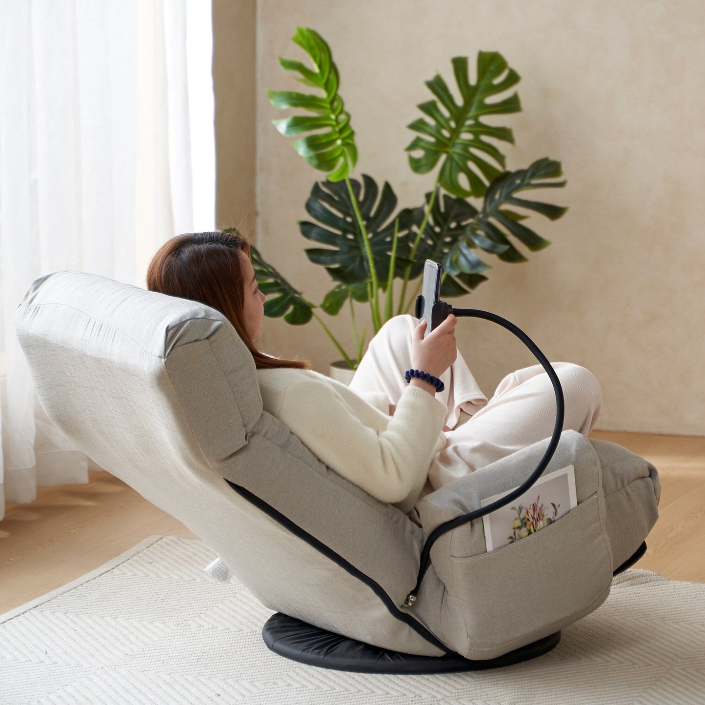Fauteuil inclinable manuel pivotant à 360° avec support pour téléphone portable, appui-tête et dossier réglables