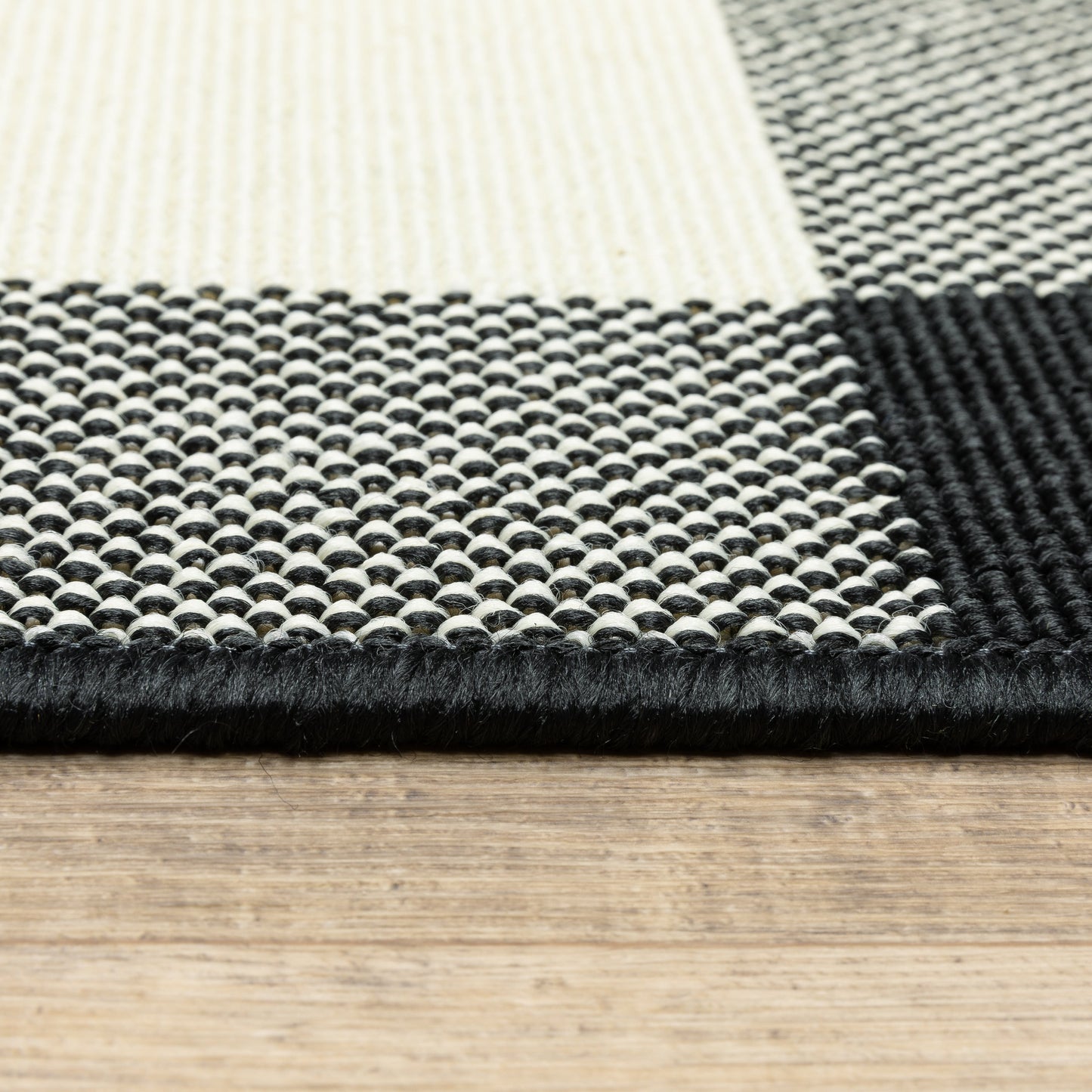 Vista Home Malta Gingham Check Indoor/Outdoor Area Rug