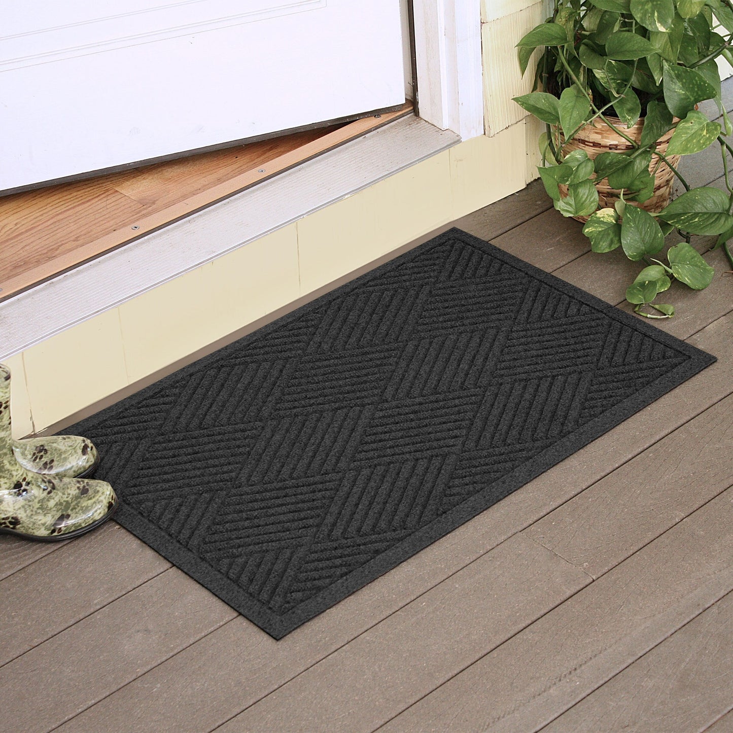 WaterHog Diamonds Indoor Outdoor Door Mat