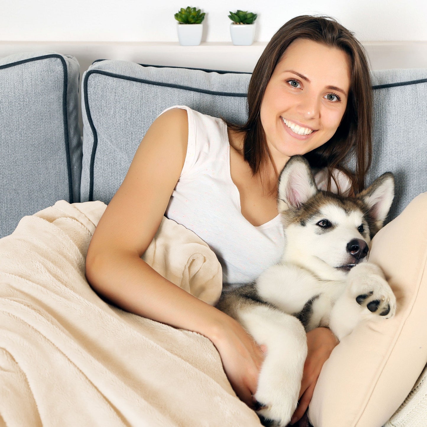 Waterproof Blanket for Dogs and Cats - Reversible Throw for Couch, Bed, or Car
