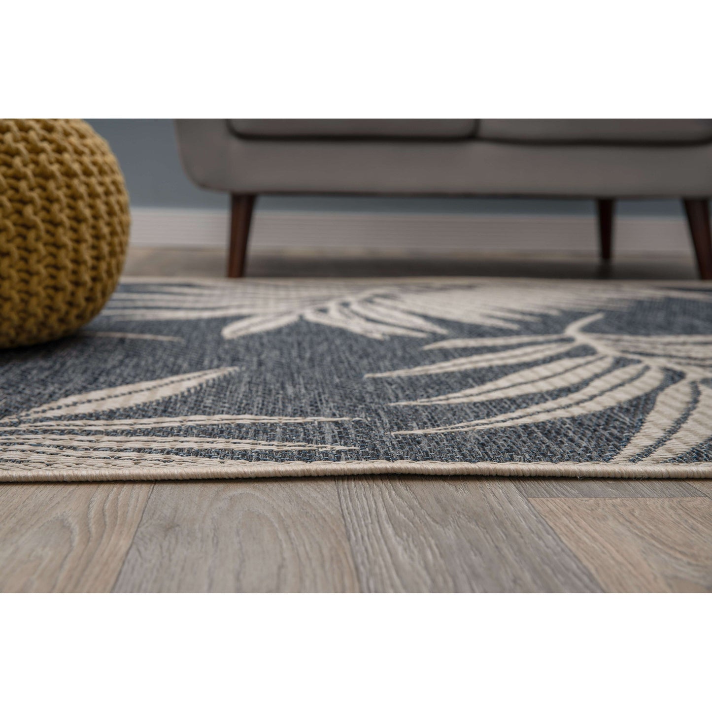 World Rug Gallery Contemporary Floral Indoor/Outdoor Area Rug