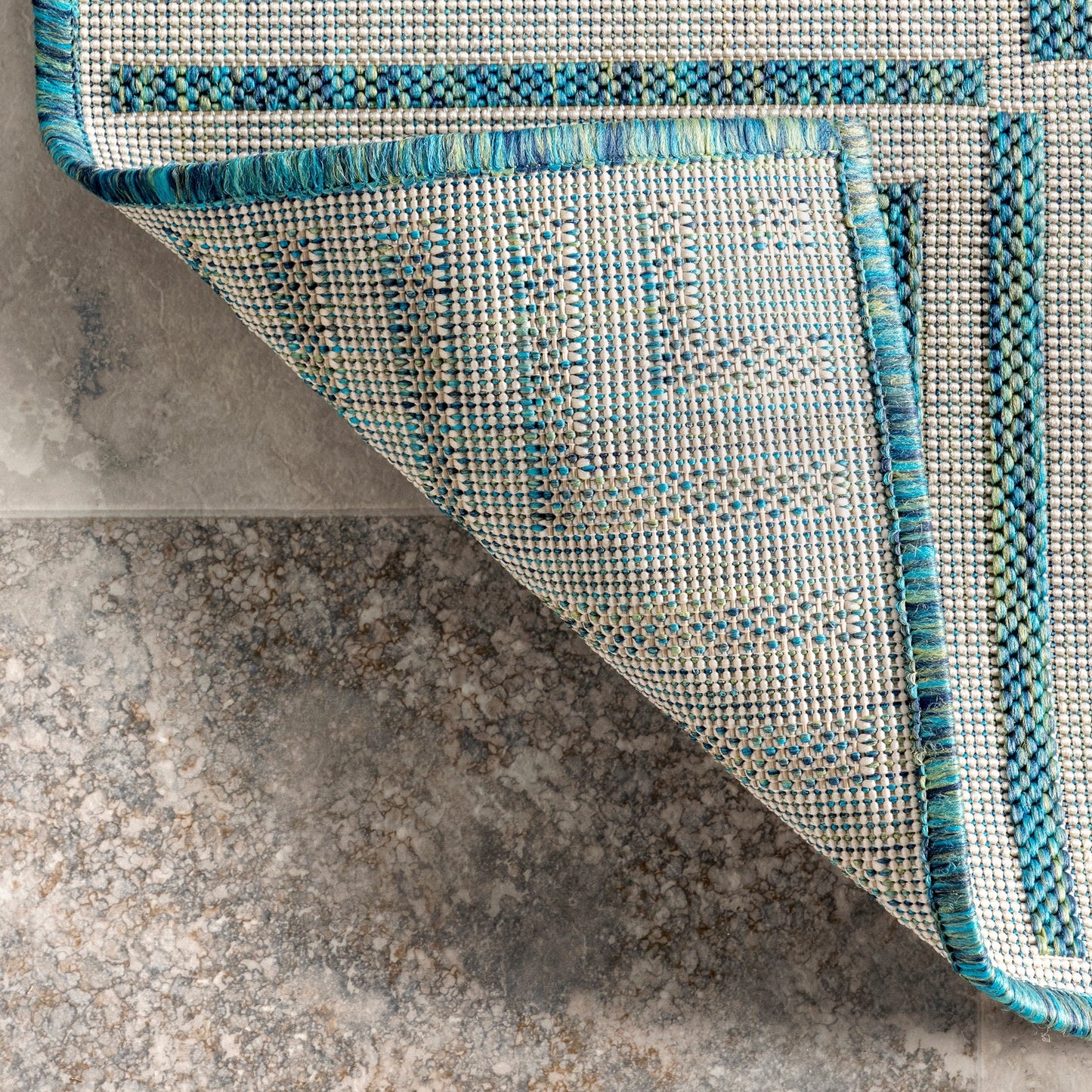 Nuloom Leah Classic Bordered Indoor/Outdoor Area Rug