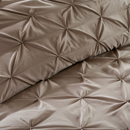 Madison Park Essentials Loretta 24-Piece Room in a Bag with Window Panels and Sheet Set