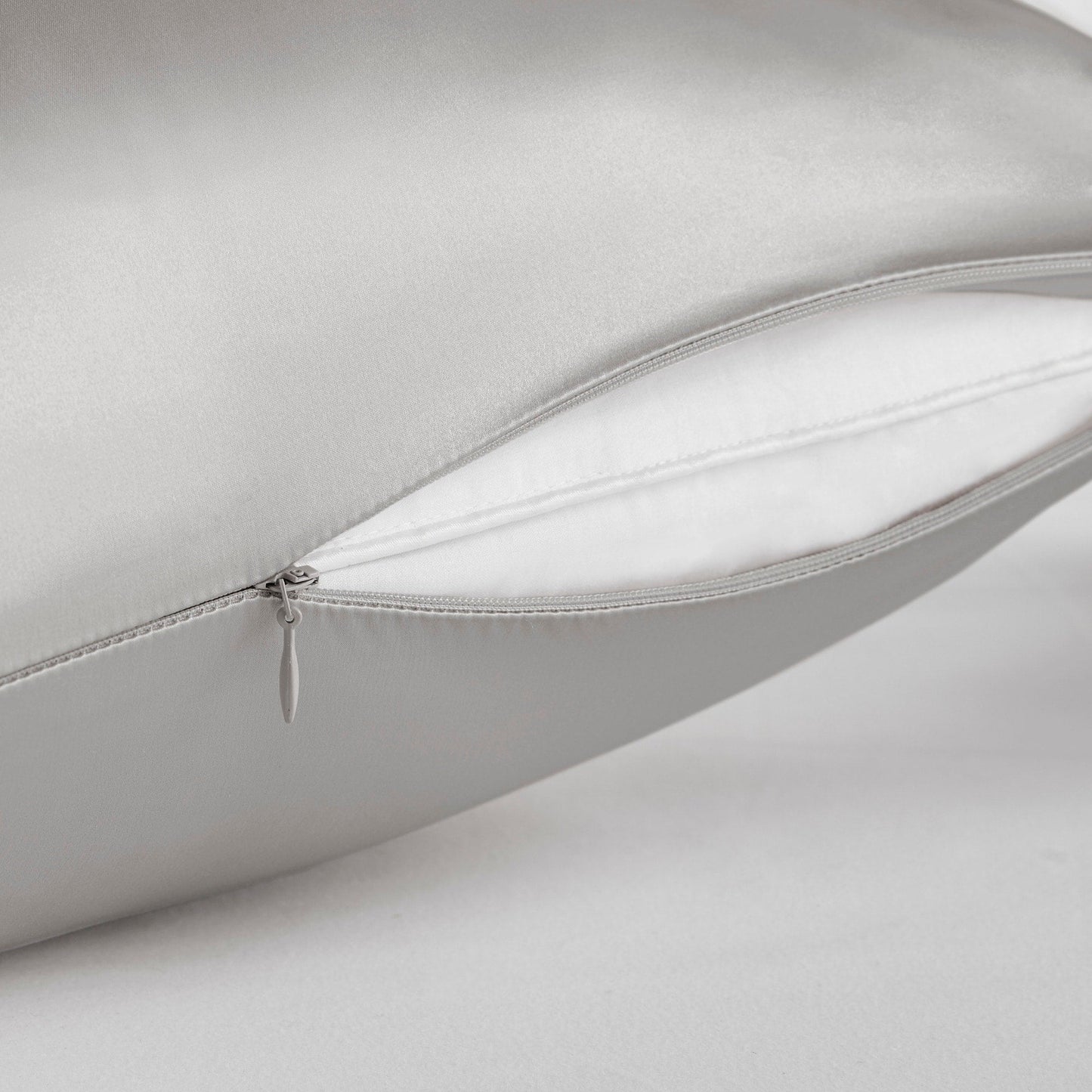 Madison Park Silk 100% Mulberry Single Pillowcase