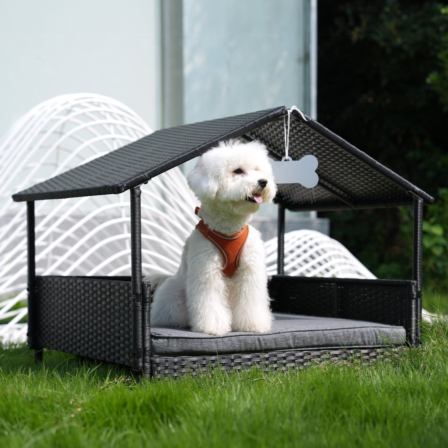 Outdoor Cushioned Wicker Dog House Pet Bed