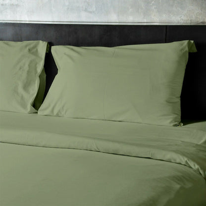 Queen Size Luxury 4-Piece 1800 Count Bedding - EXTRA SOFT DEEP SHEETS