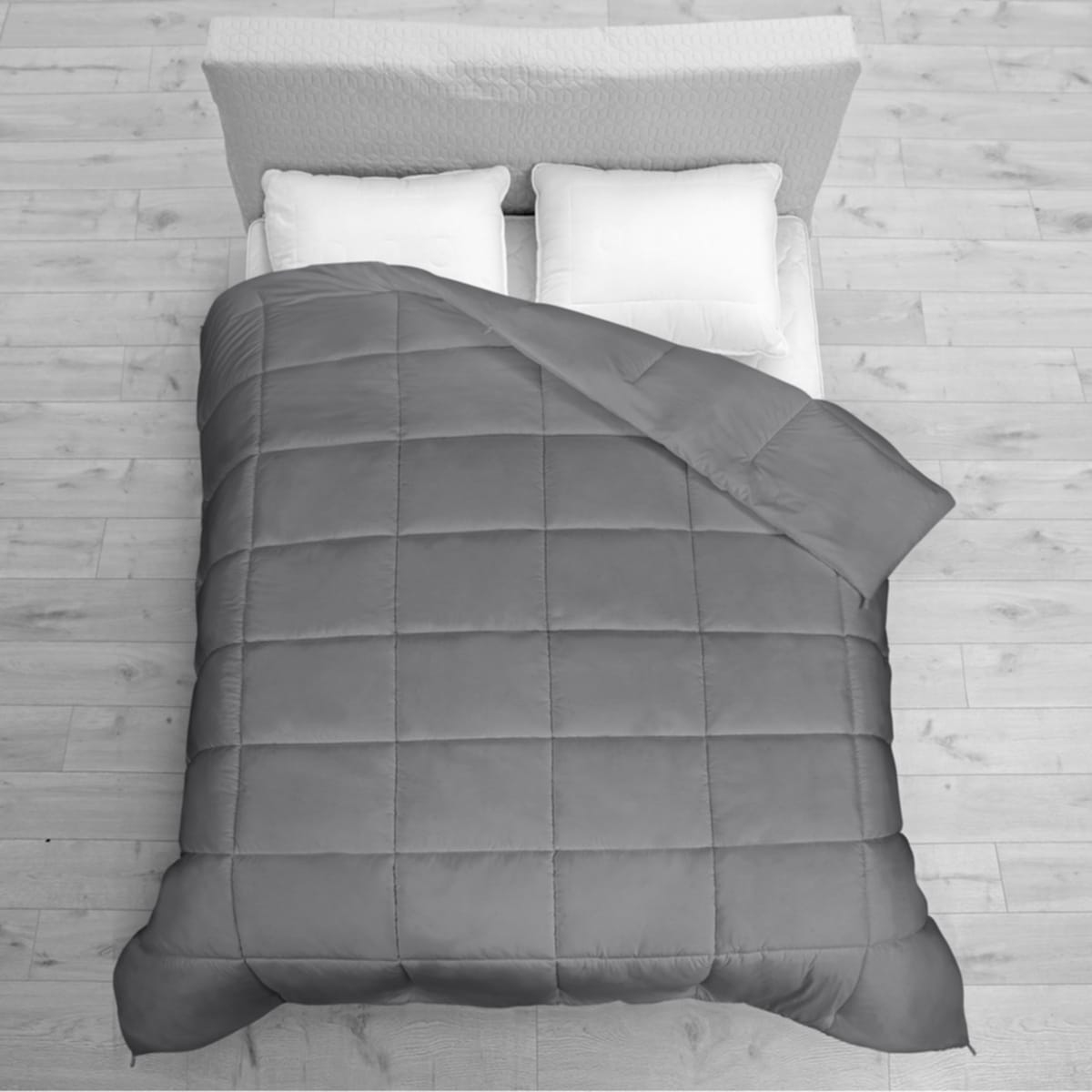 ROYALE King Comforter - All Season Down Alternative Bedding Comforter - Lightweight Quilted Comforter (King, Navy)