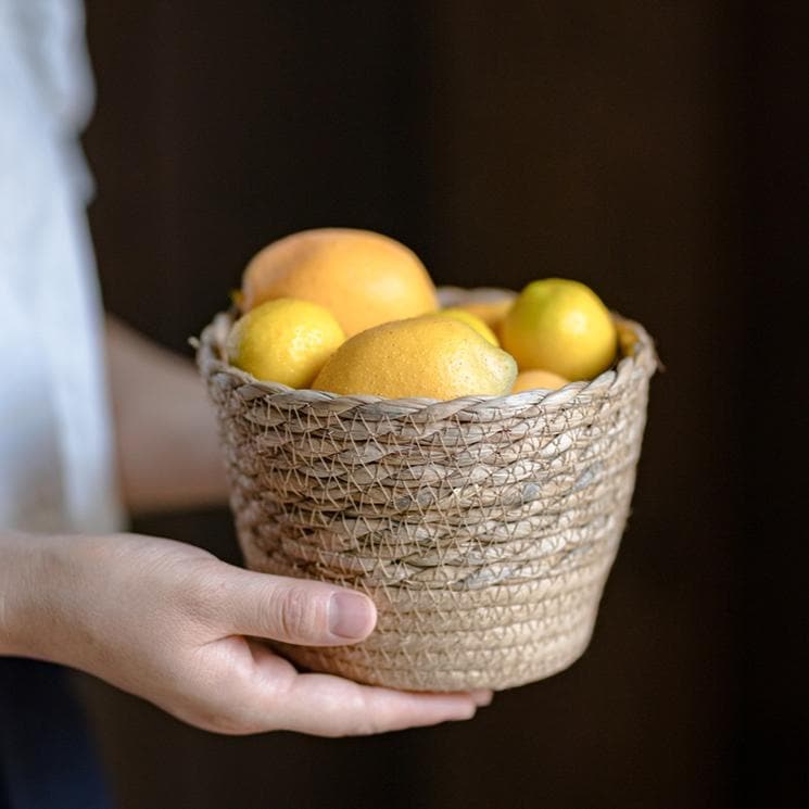 RusticReach Natural Straw Desktop Flower Basket