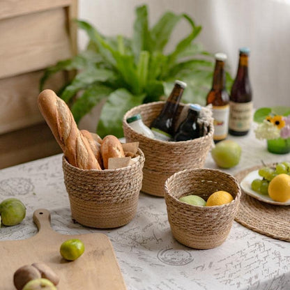 RusticReach Natural Straw Desktop Flower Basket