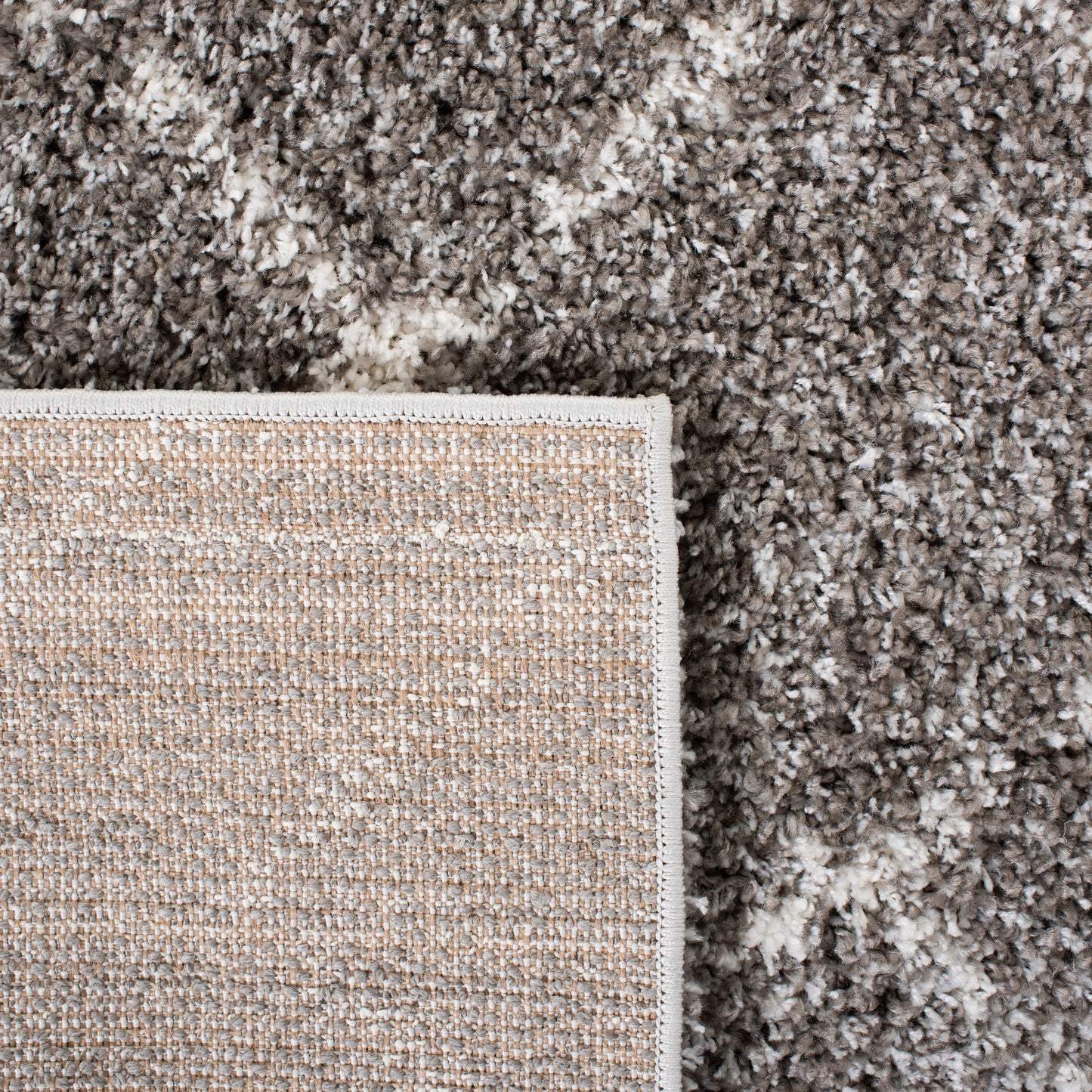SAFAVIEH Arizona Shag Ghinwa 1.2-inch Thick Rug