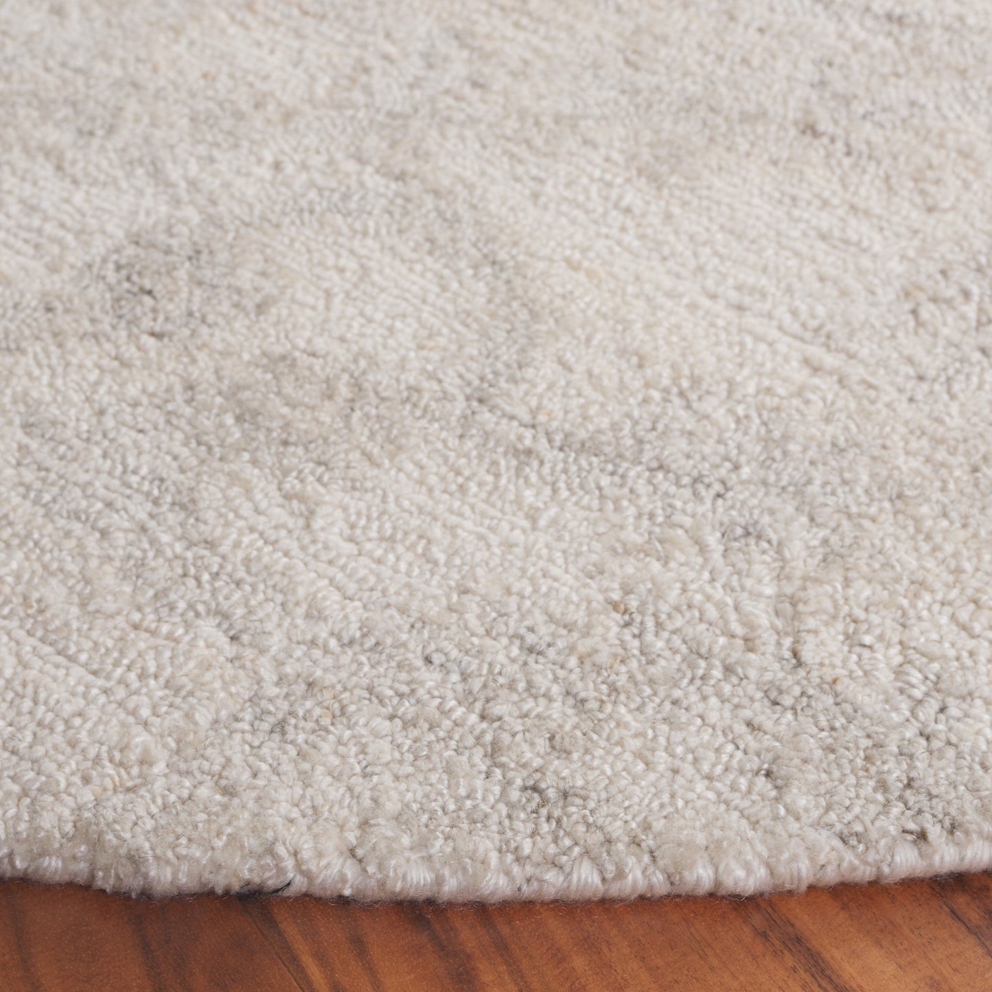 SAFAVIEH Handmade Anatolia Liilia Rug
