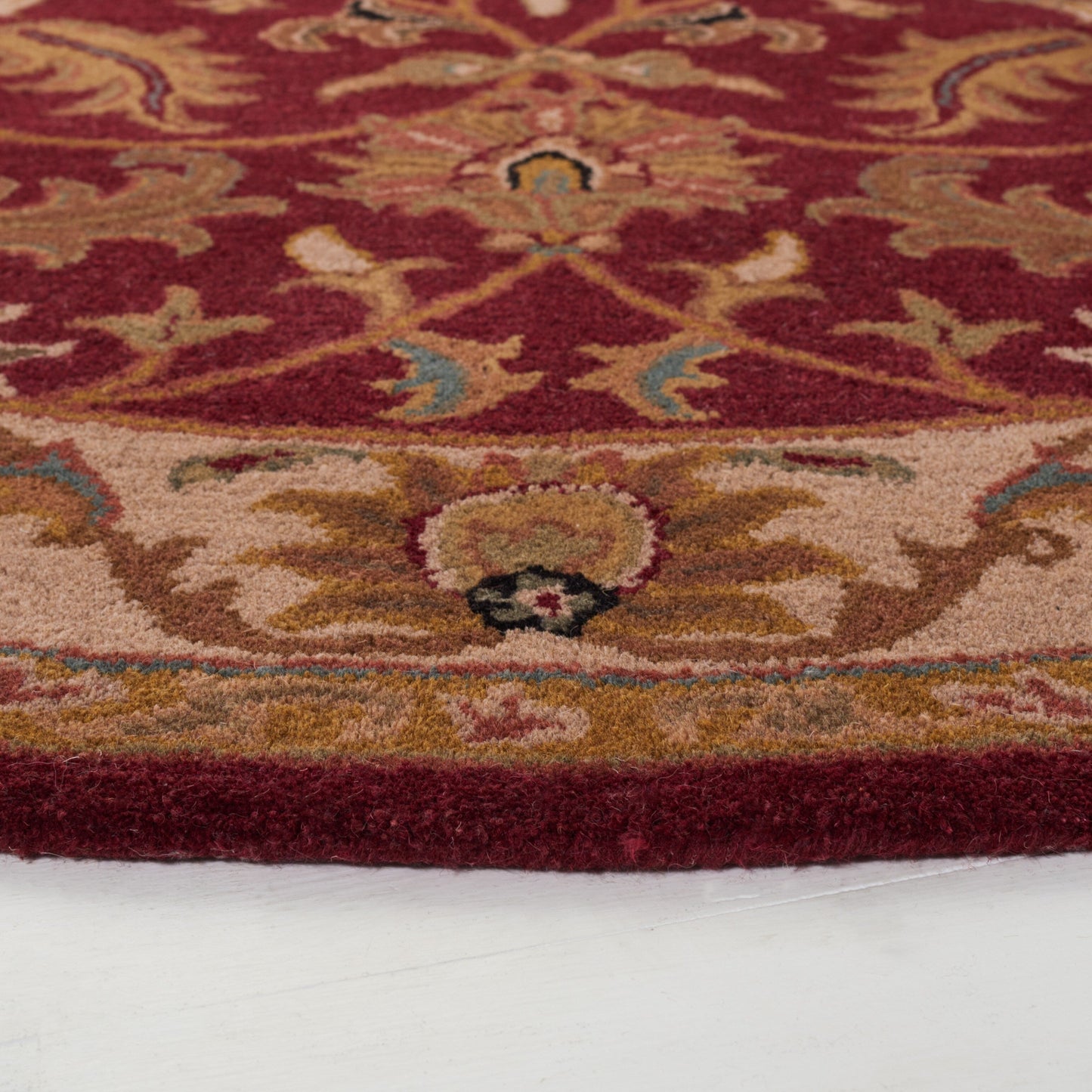 SAFAVIEH Handmade Heritage Lion Traditional Oriental Wool Rug