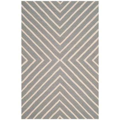 SAFAVIEH Handmade Kids Brionna Wool Rug