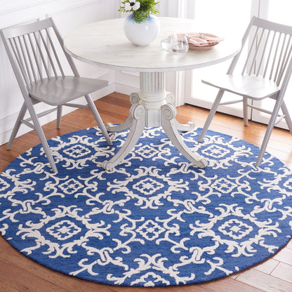 SAFAVIEH, Handmade Blossom Vesela Modern Floral Wool Rug