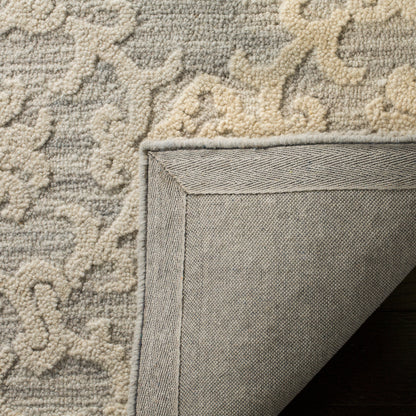 SAFAVIEH, Handmade Blossom Vesela Modern Floral Wool Rug