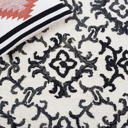 SAFAVIEH, Handmade Blossom Vesela Modern Floral Wool Rug