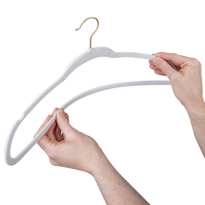 Simplify 25 Pack Slim Velvet Gold Hook Hangers - 17.7 x 9