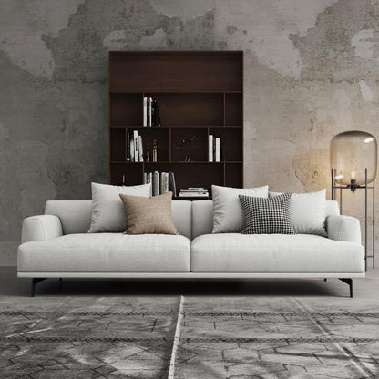 Canapé droit en tissu beige à accoudoirs carrés