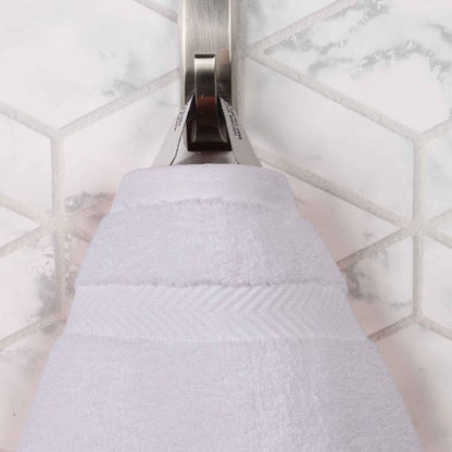 Superior Absorbent Zero Twist Cotton Bath Towel (Set of 2)