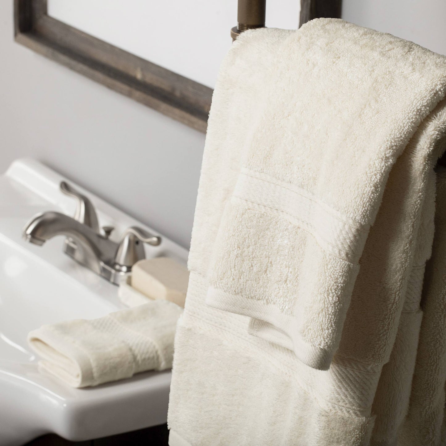 Superior Egyptian Cotton Pile Heavyweight 3-Piece Towel Set