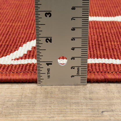 Vista Home Martinique Off-White/Brick Red Lattice Indoor/Outdoor Rug.