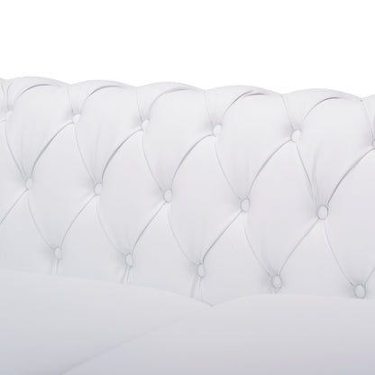Canapé 3 places Chesterfield blanc capitonné à 83 boutons avec clous et pieds en bois pour le salon